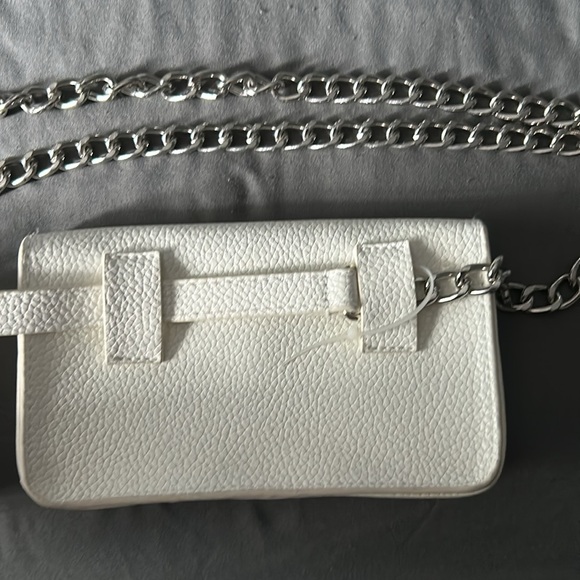 DKNY White Vegan Leather Belt Bag with Chain Strap - Picture 5 of 7